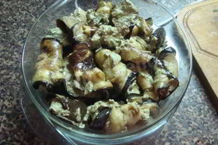 Канапе из баклажан с ореховым соусом