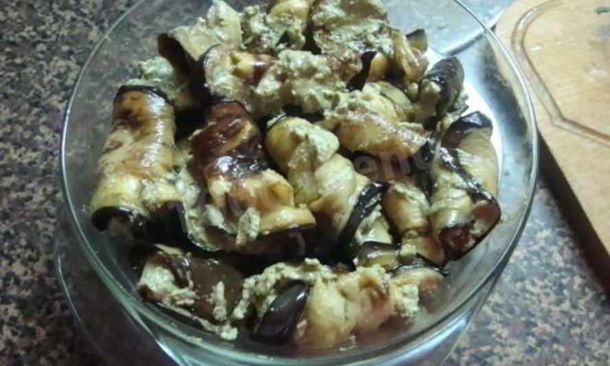 Рецепт канапе из баклажан с ореховым соусом