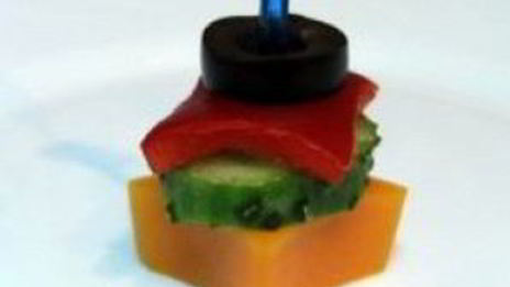 канапе из мяса и овощей