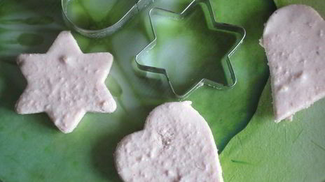 канапе с муссом из ветчины и рикотты