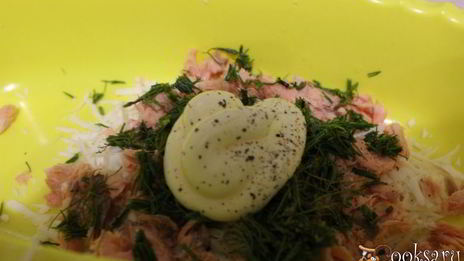 канапе с плавленным сырком и форелью