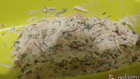 канапе с плавленным сырком и форелью