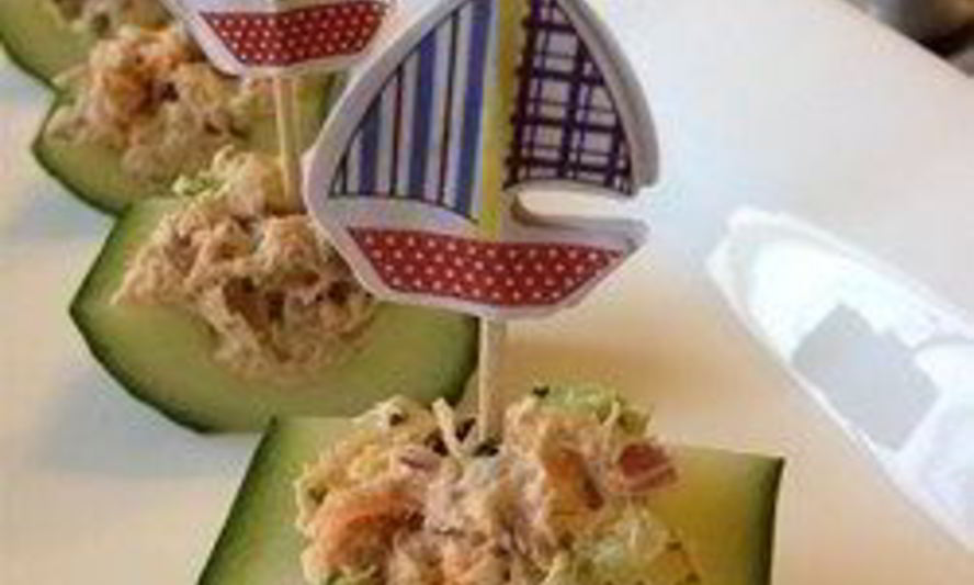 Рецепт лодочек-канапе из огурцов с тунцом