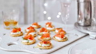 Новогодние канапе с семгой