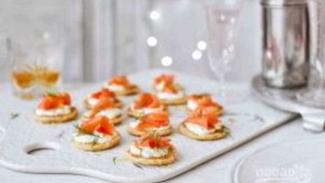 новогодние канапе с семгой