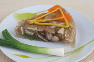 Холодец из свиных ушей