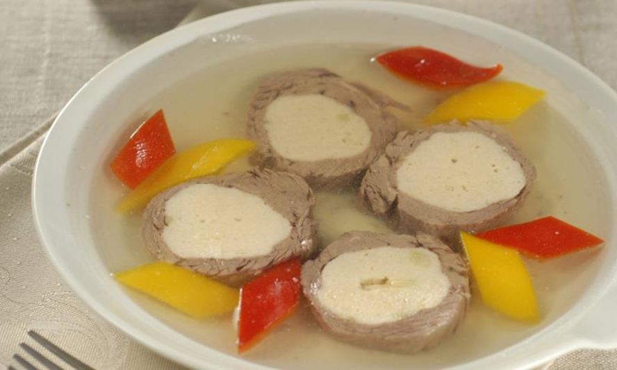 Рецепт холодца с куриными медальонами