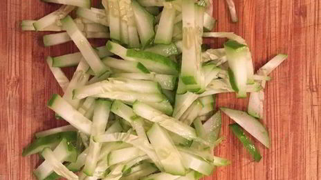 коктейль из креветок с огурцом