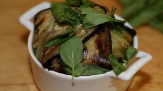 Корзинки из баклажанов с телятиной