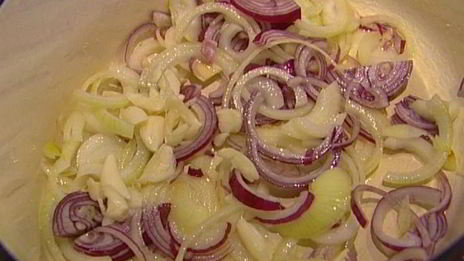 корзинки из баклажанов с телятиной