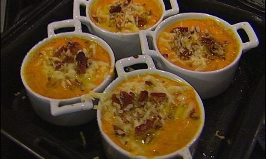 Рецепт фриттаты из тыквы с беконом и орехами пекан