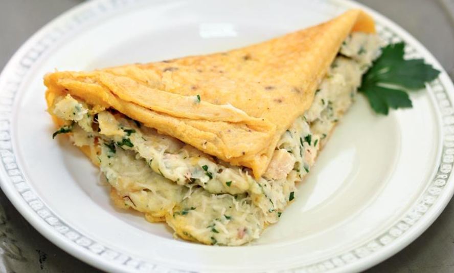 Рецепт нежного омлета с копченой рыбой