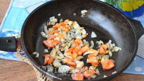 омлет с горбушей в духовке в горшочке