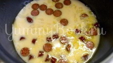 омлет с колбасками в мультиварке