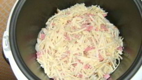 омлет с колбасой в мультиварке