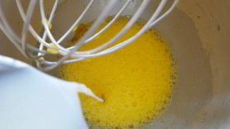 омлет с помидорами и луком