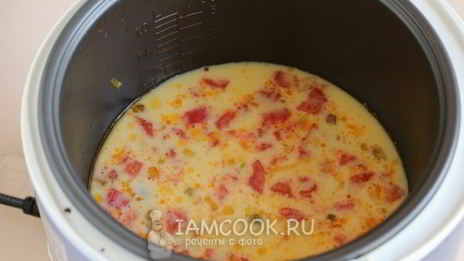 омлет с помидорами в мультиварке