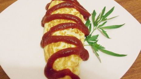 омурайсу , японский омлет с начинкой