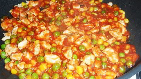 омурайсу , японский омлет с начинкой