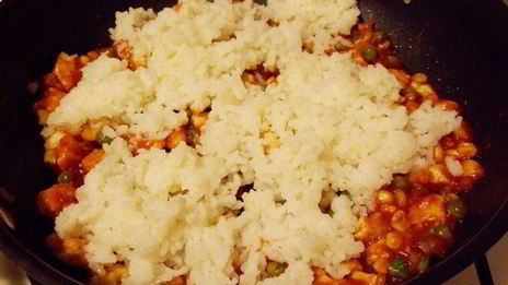 омурайсу , японский омлет с начинкой