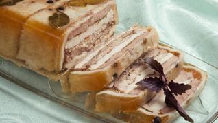 Деликатесный слоеный паштет