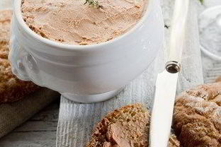 Новогодний куриный паштет с арманьяком