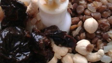 паштет из чечевицы с кешью и черносливом