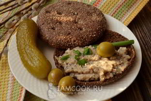 Паштет из фасоли, грибов и тофу