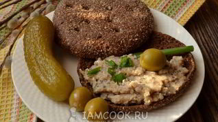 Паштет из фасоли, грибов и тофу