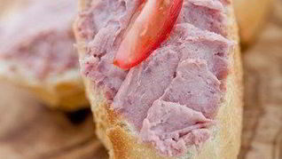 Паштет из куриной печени с чесноком и тимьяном