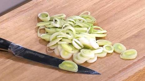 паштет из маша на хрустящих гренках