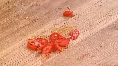 паштет из маша на хрустящих гренках