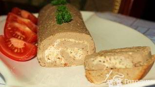 Паштет из печени с маслом и орехами