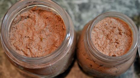 печеночный паштет со смородиновым желе