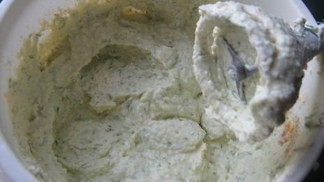 яичный паштет с корнишонами