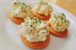 Яичный паштет с плавленым сыром