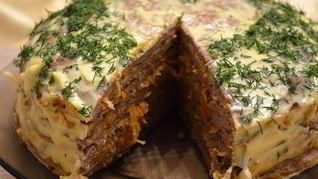 Торт из куриной печени с морковью