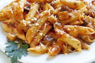 Пенне с баклажановым соусом