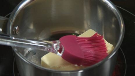 креветочные роллы с инжиром и острым апельсиновым соусом