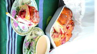 Малиново-лимонные роллы к утреннему кофе