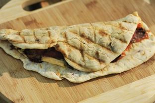 Ролл с пастромой