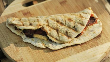 ролл с пастромой