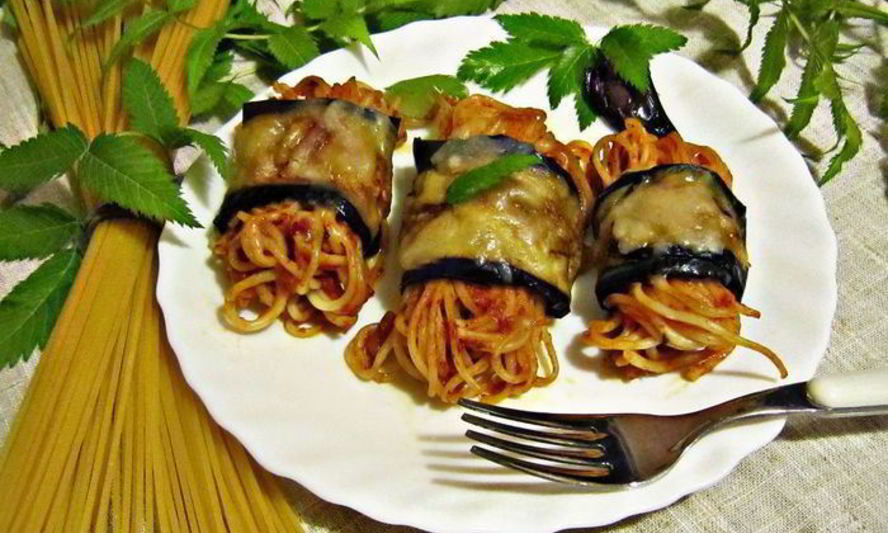 Рецепт роллов из баклажанов со спагетти
