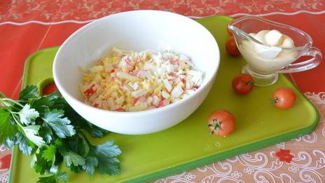 роллы из огурца с крабовыми палочками