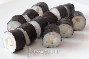 Роллы с крабовыми палочками