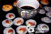 Роллы с семгой и роллы спайс