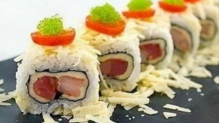 Роллы с сыром, семгой и креветками