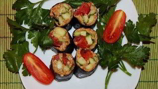 Сыроедческие роллы с семечками и авокадо