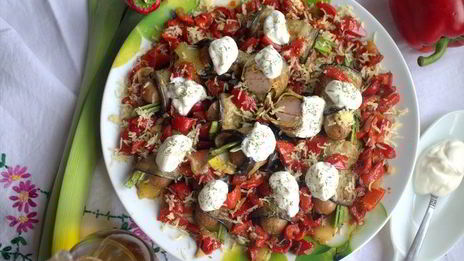 баклажановые рулетики с сыром и сосисками