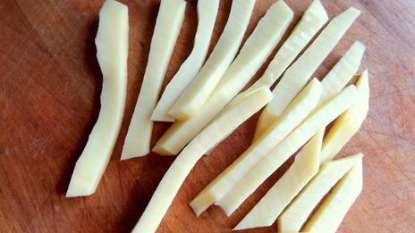 баклажановые рулетики с сыром и сосисками